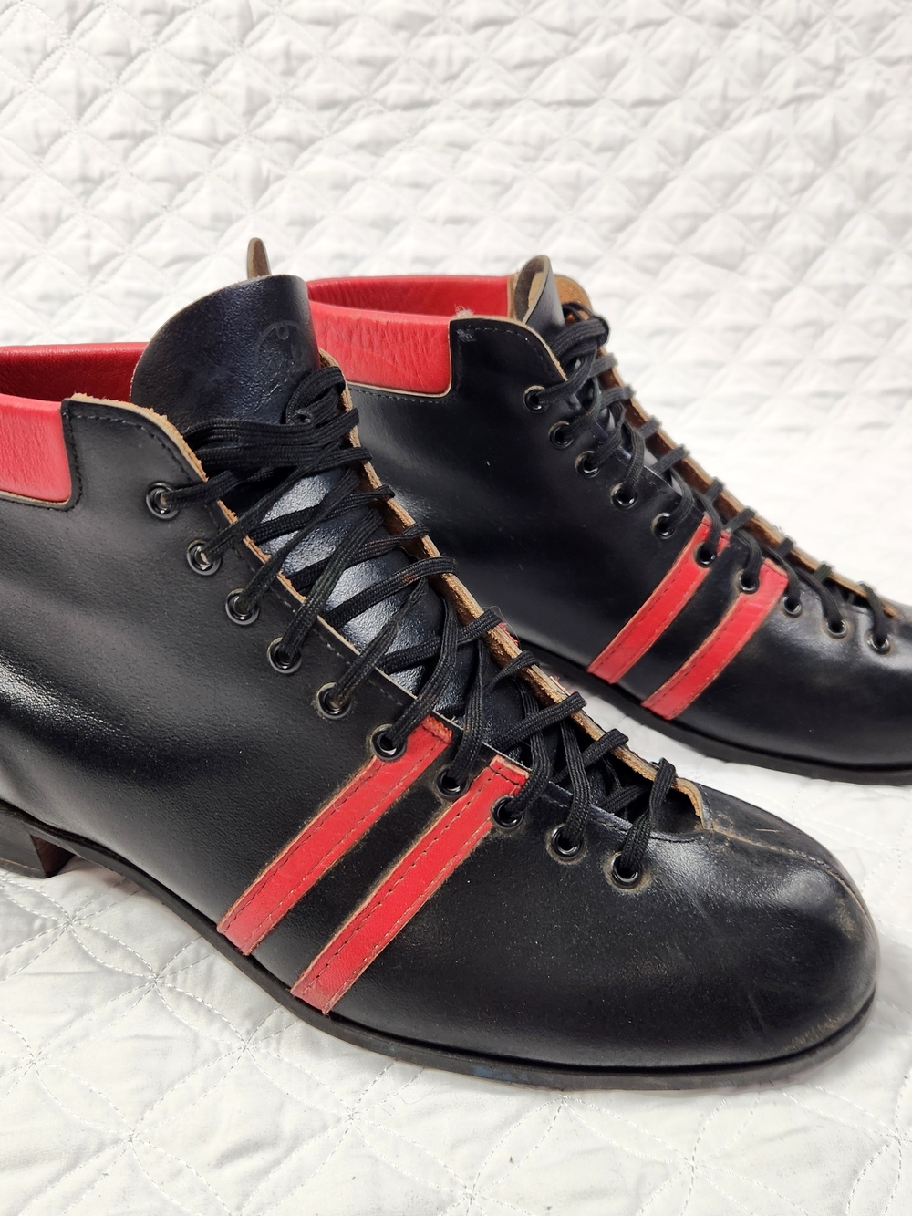 VTG Riedell 662 Roller Skate Boots Black and Red Mens Size 11